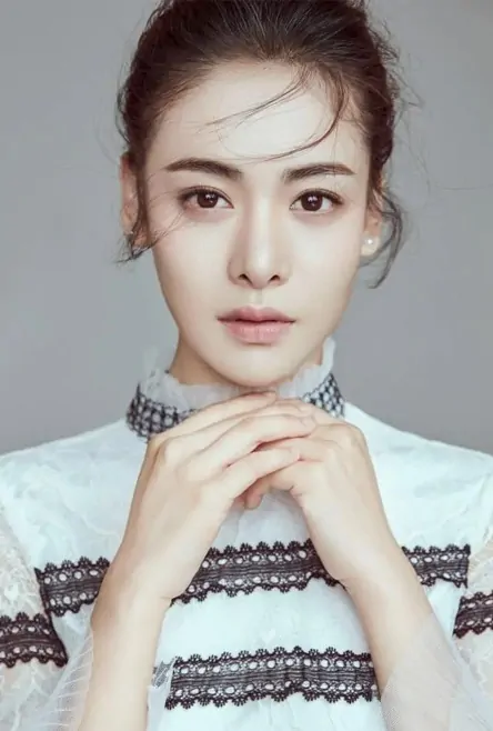 Jiang Yiyi 姜怡伊, Chinese Actress photo