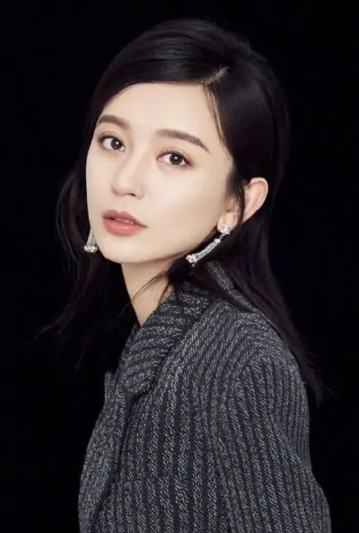 Kira Shi 施诗, Chinese Actress