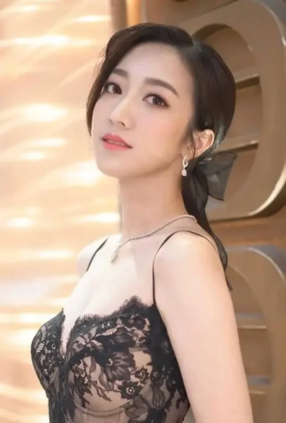 Regina Ho 何依婷 Chinese Actress Photo