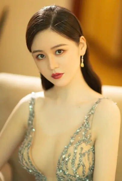 Sabrina Qiu 邱意浓, Chinese Actress Photo