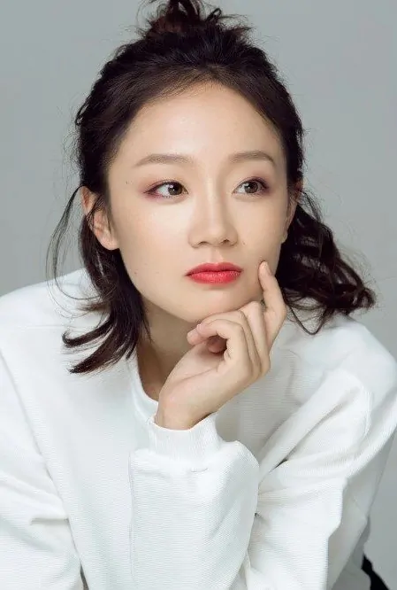 Zhang Xinyi 张歆怡 Chinese Actress Photo